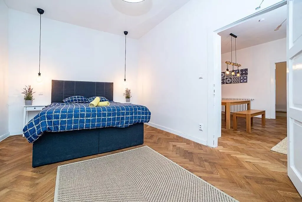 Elegant, Modern, 2-Bed Flat By Museum Of Prague Apartment