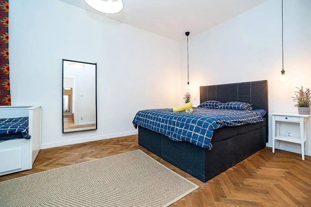 Elegant, Modern, 2-Bed Flat By Museum Of Prague Apartment
