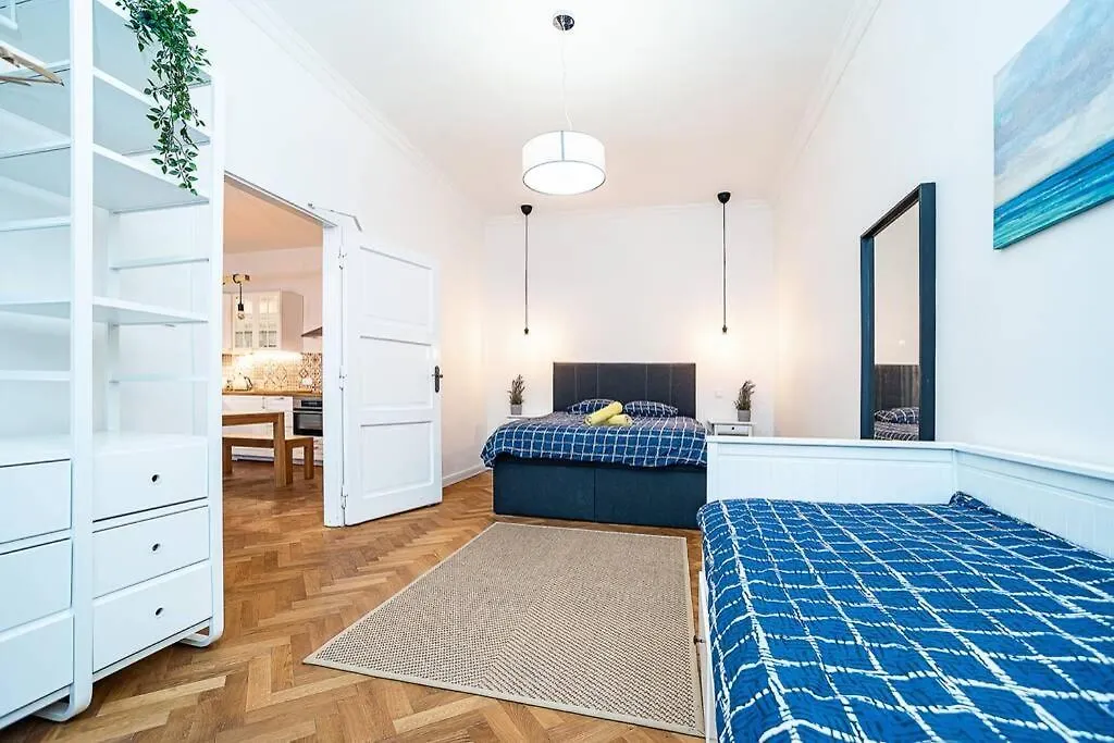 Elegant, Modern, 2-Bed Flat By Museum Of Prague Apartment